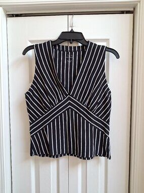 NWT BANANA REPUBLIC 'Malibu' V-Neck Striped Sleeveless Tank Top sz S